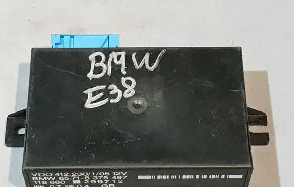 BMW 7 E38 Cruise control unit/module 8375497 65718375497