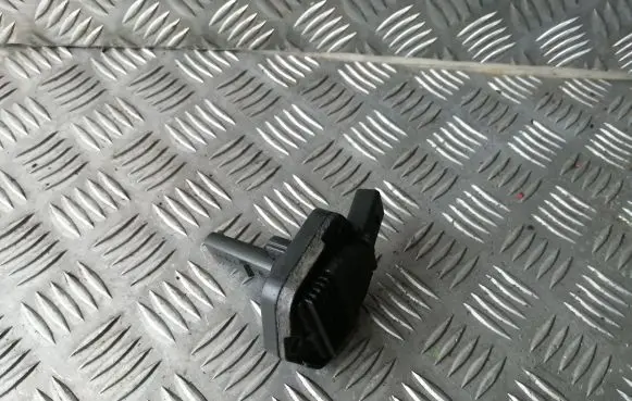 Volkswagen Golf IV Oil level sensor 1J0907660B