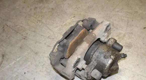 BMW 5 E60 E61 Front brake caliper 6763024 6776526 60.24