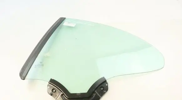 BMW M6 Front vent window/glass (coupe) 7186643 51357186643