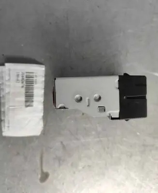 Volvo C40 USB socket connector 31682676 32375814