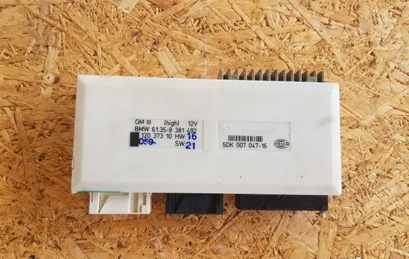 BMW 5 E39 Comfort/convenience module 12037310 61358381492