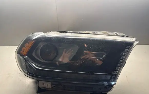 Dodge Durango Headlight/headlamp 68261182AD
