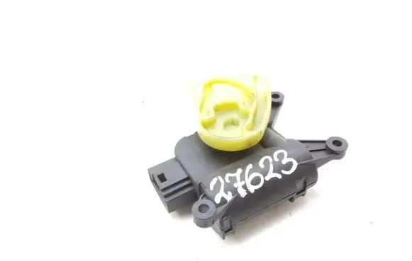 Seat Ibiza III (6L) Air flap motor/actuator 0132801357