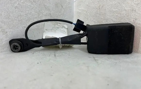 Opel Insignia A Front seatbelt buckle 13327468