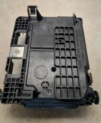 Citroen DS3 Fuse module 9664997780