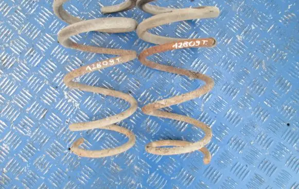 Renault Espace II Rear coil spring