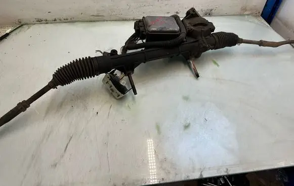 Peugeot 207 Steering rack 6700001816 Q003T63874ZE