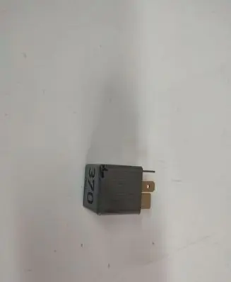Audi A4 S4 B6 8E 8H Other relay 8D0951253