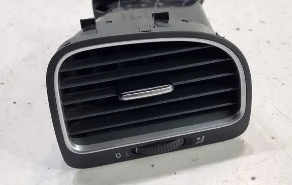 Volkswagen Golf VI Dashboard side air vent grill/cover trim 5K0819704 5K0819710