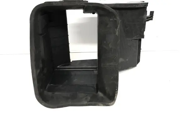 Renault Captur Air intake duct part 215580321R