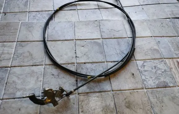 Toyota Corolla Verso AR10 Fuel cap flap release cable 