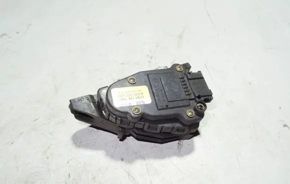 Audi A6 S6 C6 4F Accelerator throttle pedal 6PV00802606 8D1723523H