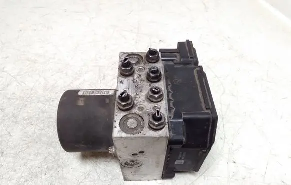 Volkswagen Tiguan ABS Pump 5N0614T17L 16131916N