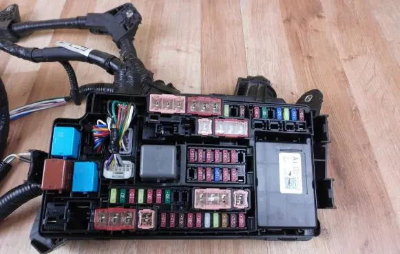 Toyota C-HR I Fuse box set 8264147050A 8266202C50