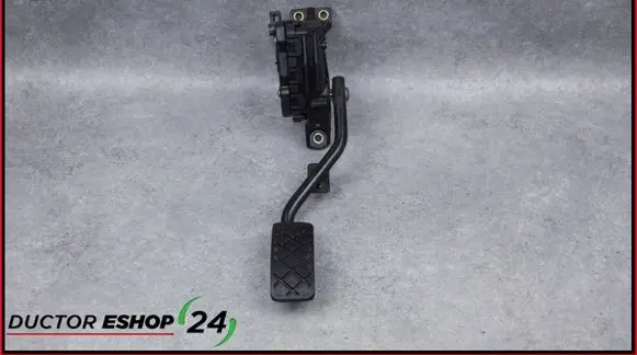 Audi A2 Accelerator throttle pedal 8Z2721523C