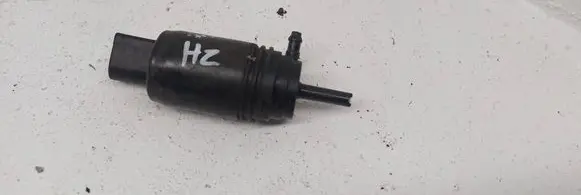 BMW 3 E90 E91 Windscreen/windshield washer pump 67126199567