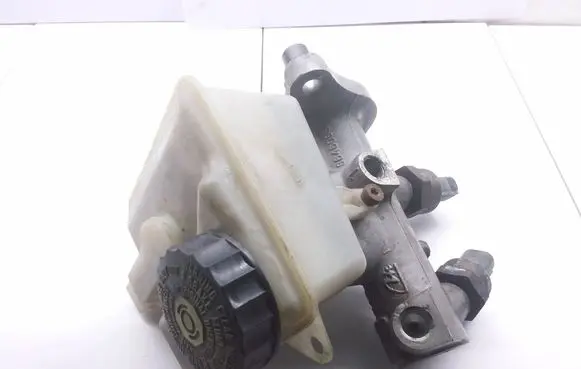 Volvo S80 Master brake cylinder 8646009 8646006