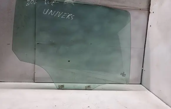 Peugeot 207 Rear door window glass DOT39AS2M33 E000189