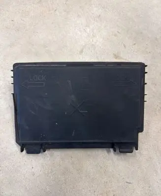 Opel Corsa D Fuse box cover 13246936