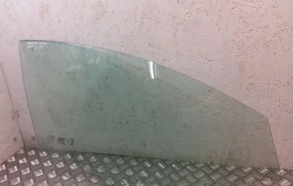 Volvo S60 Front door window glass four-door 43R001106