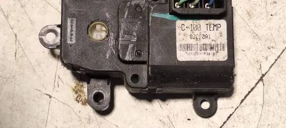 Chevrolet Captiva Air flap motor/actuator C100TEMP 07D20A1