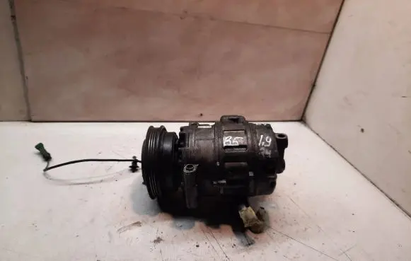 Volkswagen PASSAT B5 Air conditioning (A/C) compressor (pump) 4472208180 8D0260808 7SBU16C