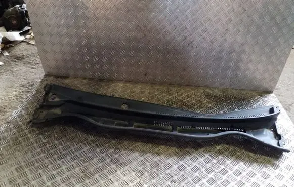 Toyota Auris E180 Wiper trim 5570802500