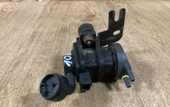 Opel Zafira A Turbo solenoid valve 09128022