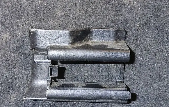 Mercedes-Benz E W211 Front passenger seat rail trim 2119192620 77020006