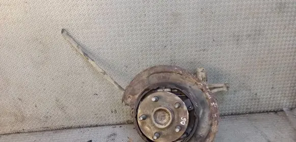 Toyota Avensis T250 Rear wheel hub spindle/knuckle 