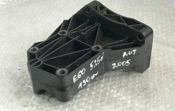 BMW 5 E60 E61 A/C compressor mount bracket 7792202