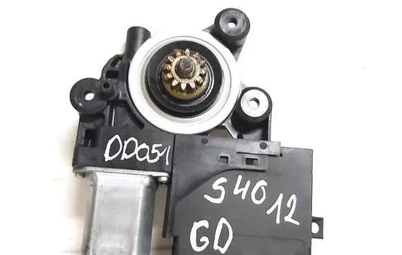 Volvo S40 Rear door window regulator motor 31264191AA