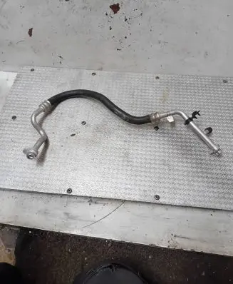 Renault Trafic III (X82) Air conditioning (A/C) pipe/hose 924544264
