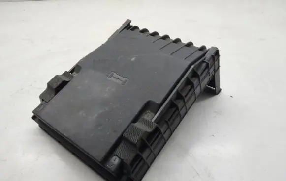 Volkswagen Tiguan Fuse box cover 1K0937132G 1K0937132F 014189871