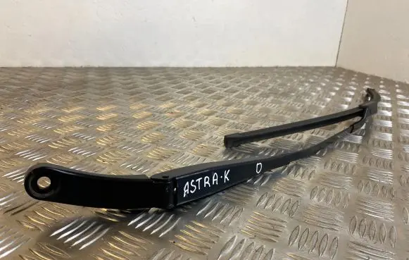 Opel Astra K Windshield/front glass wiper blade 13418991
