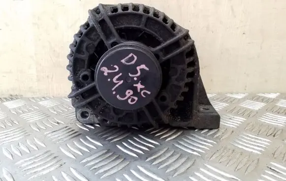 Volvo XC90 Generator/alternator 8676498 0124525029