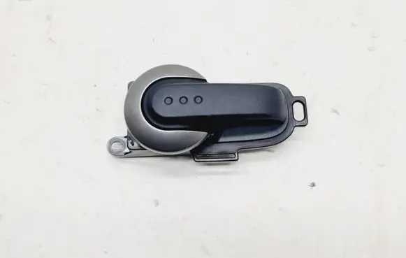 Nissan Note (E11) Rear door interior handle