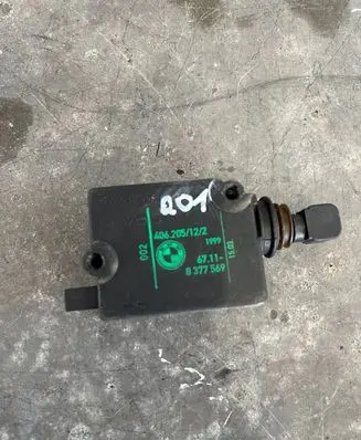 BMW 5 E39 Tailgate boot lock/latch motor 8377569 406205122