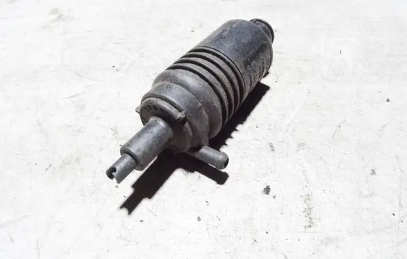 Audi A4 S4 B5 8D Windscreen/windshield washer pump