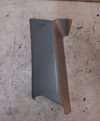 BMW 3 E90 E91 (D)pillar trim (top) 7117476