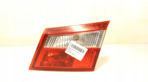 Renault Latitude (L70) Rear/tail lights 1121-000376