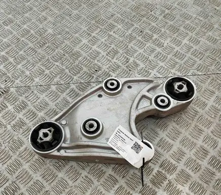 Tesla Model X Engine mounting bracket 147519000B