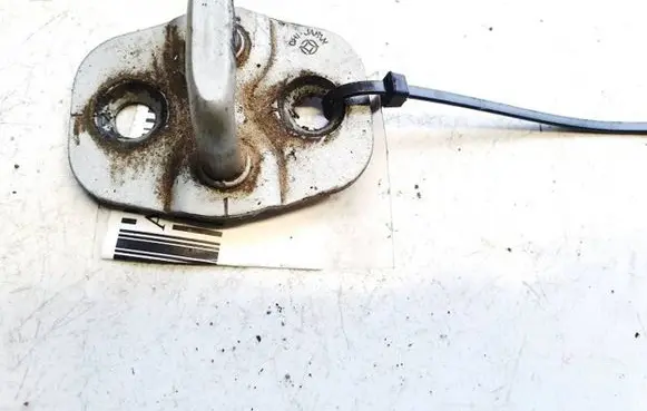 Suzuki Grand Vitara II Front door lock loop/hook striker 8308