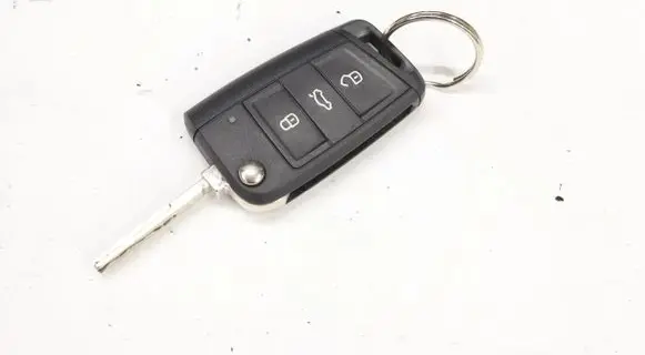 Volkswagen Polo VI Ignition key/card 2G6959752