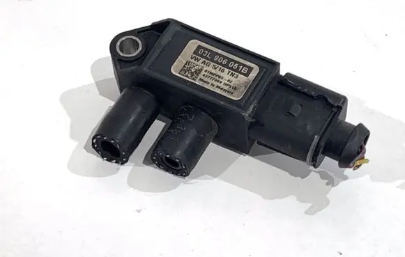 Audi A4 S4 B9 Exhaust gas pressure sensor 03L906051B