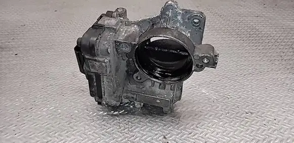 Opel Signum Throttle valve 48CPD4