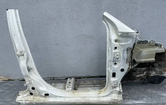 Fiat Panda III Fender FIAT PANDA III PRÓG SŁUPEK PRAWY 2014r