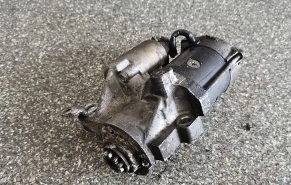 Opel Signum Starter motor 8972542203