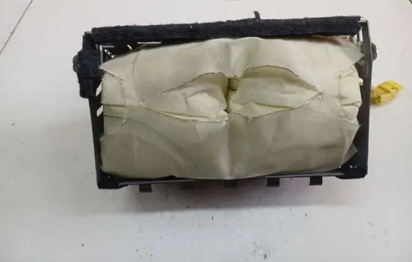 Mitsubishi Grandis Passenger airbag E00595505P2J